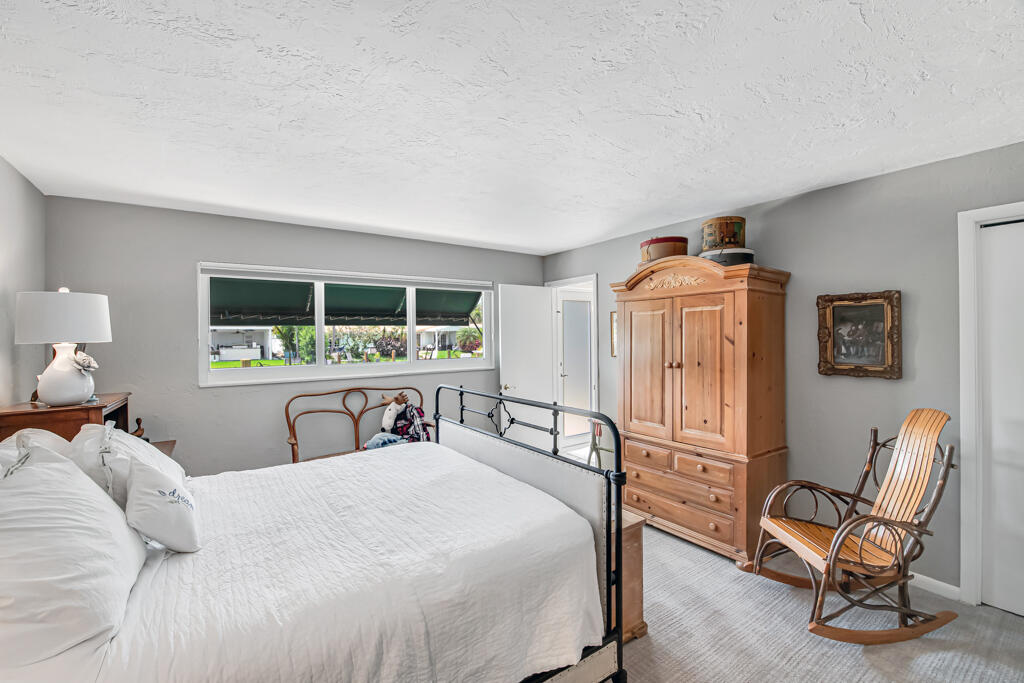 SNUG HARBOR SEC FOUR - Residential