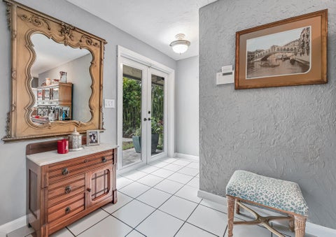 Tiny photo for 491 SE 16th Avenue, Pompano Beach, FL 33060 (MLS # B26021905)
