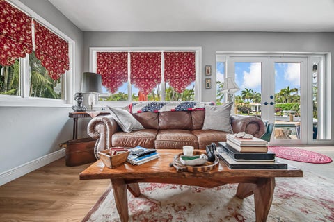 Tiny photo for 491 SE 16th Avenue, Pompano Beach, FL 33060 (MLS # B26021905)
