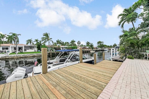 Tiny photo for 491 SE 16th Avenue, Pompano Beach, FL 33060 (MLS # B26021905)