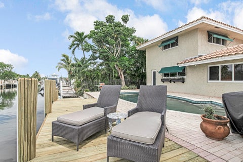 Tiny photo for 491 SE 16th Avenue, Pompano Beach, FL 33060 (MLS # B26021905)