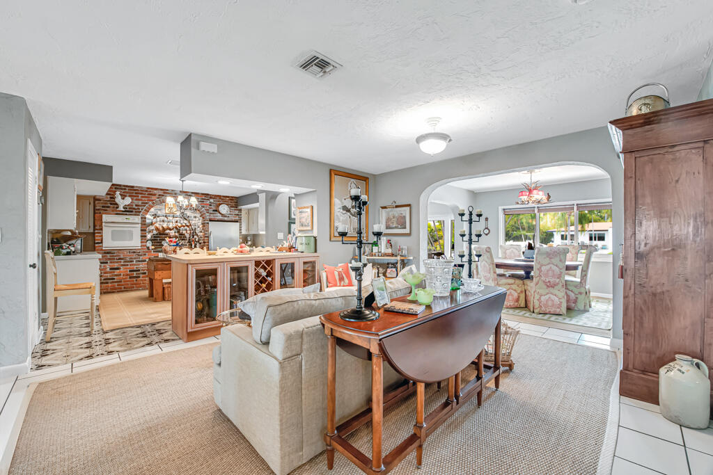 SNUG HARBOR SEC FOUR - Residential