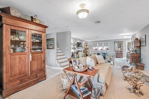 Tiny photo for 491 SE 16th Avenue, Pompano Beach, FL 33060 (MLS # B26021905)