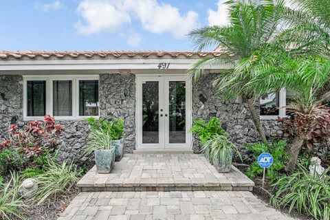 Tiny photo for 491 SE 16th Avenue, Pompano Beach, FL 33060 (MLS # B26021905)