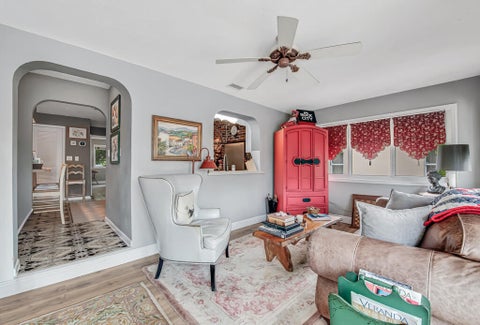 Tiny photo for 491 SE 16th Avenue, Pompano Beach, FL 33060 (MLS # B26021905)