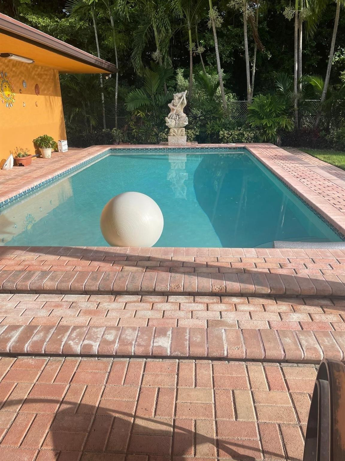 24 52 41 - Residential Income