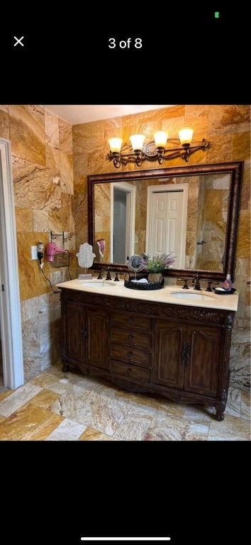 24 52 41 - Residential Income