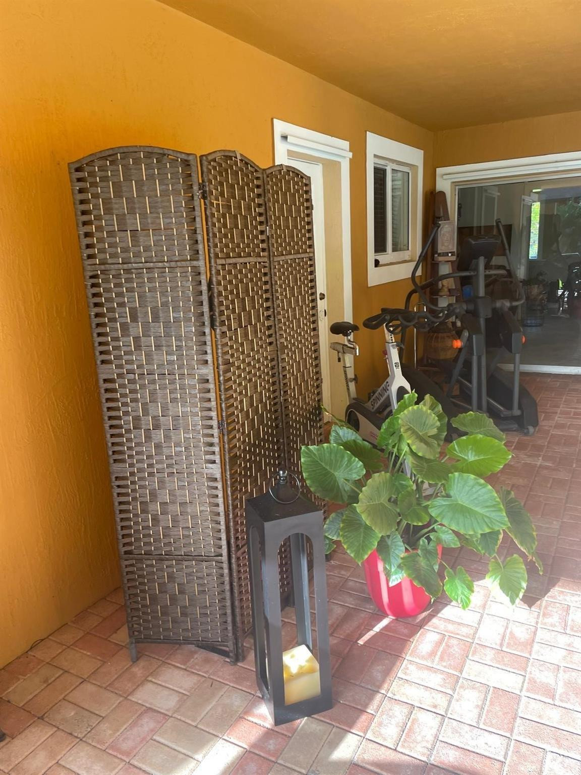 24 52 41 - Residential Income