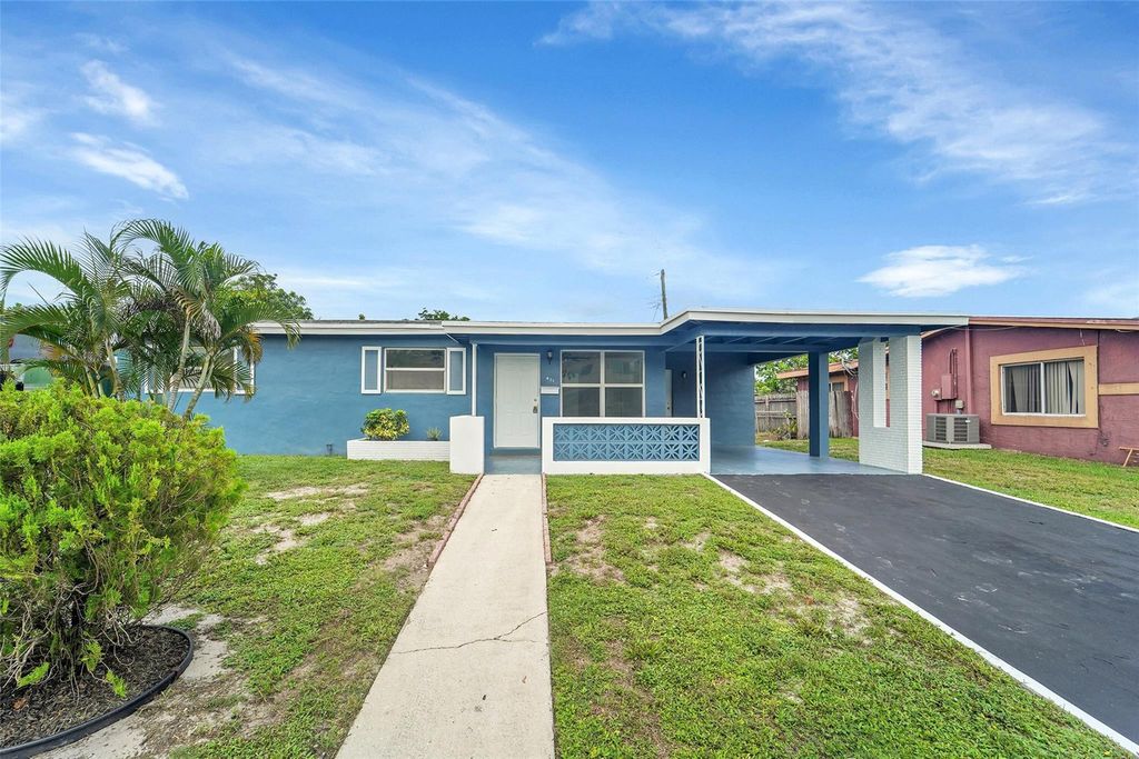 Photo of 471 SW 27th Terrace, Fort Lauderdale, FL 33312 (MLS # F10524747)