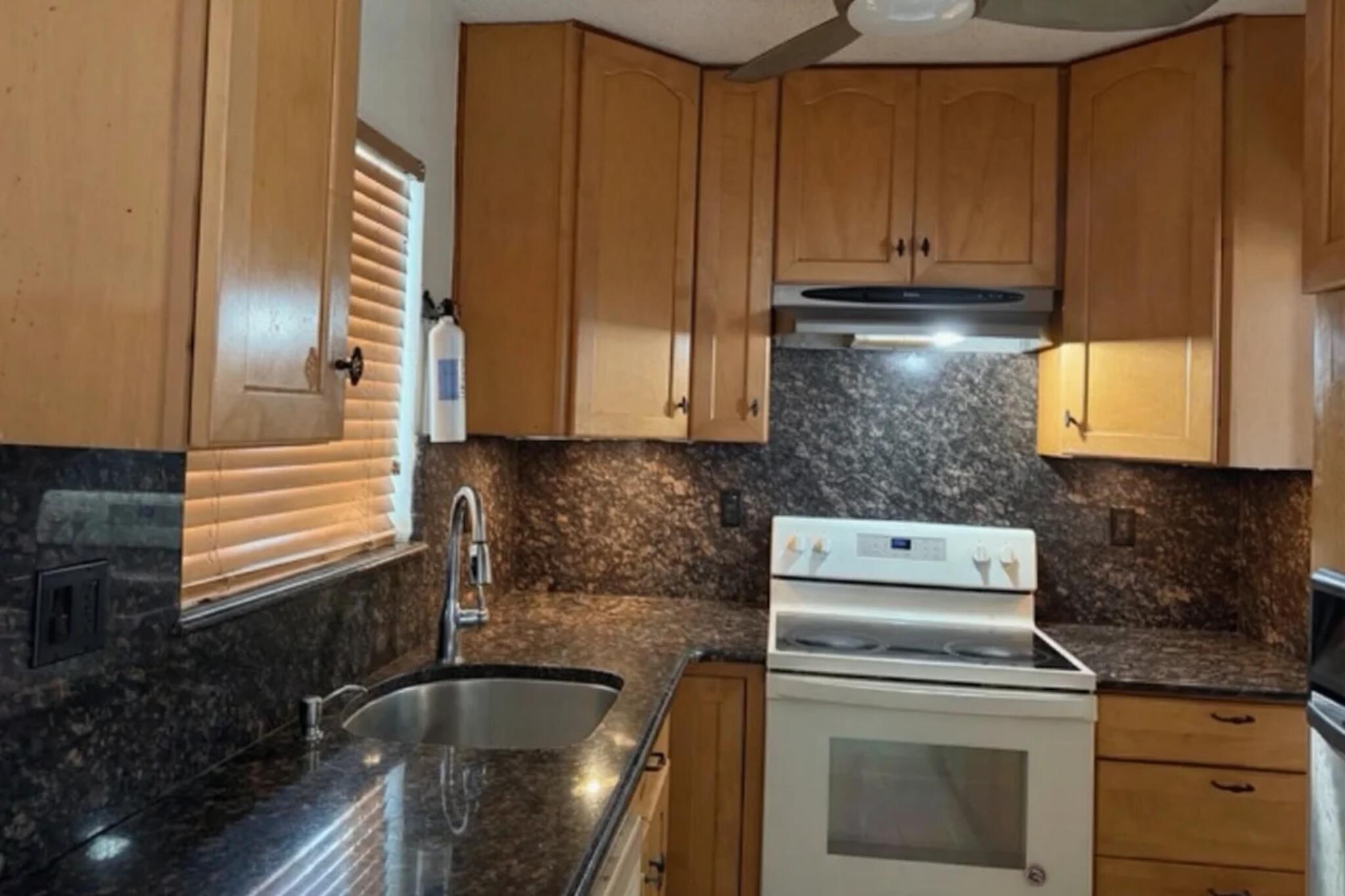 PARK PLAZA - Residential