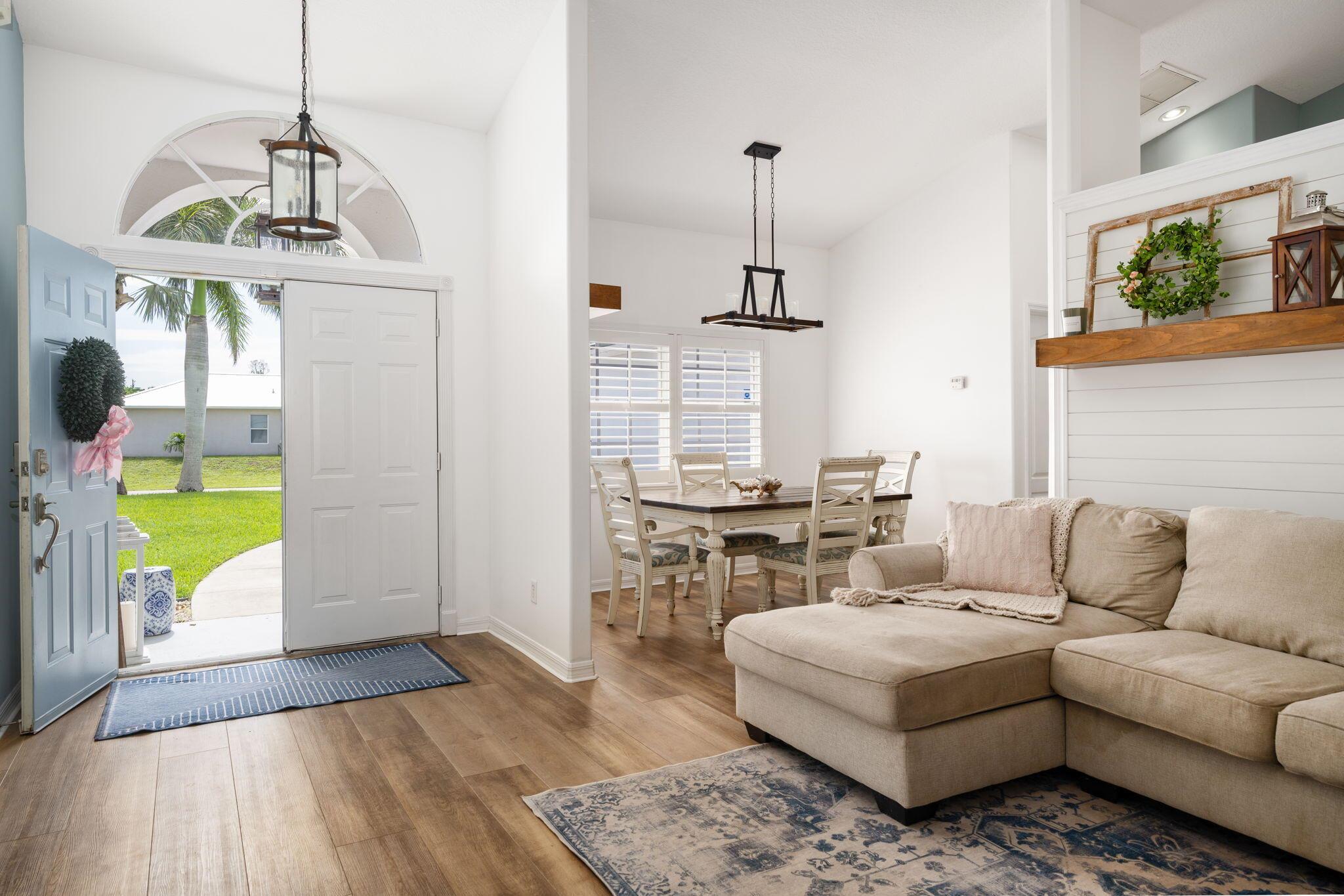 1655 4th Avenue SW, Vero Beach, FL, 32962/$425,000 4 1655 4th Avenue SW