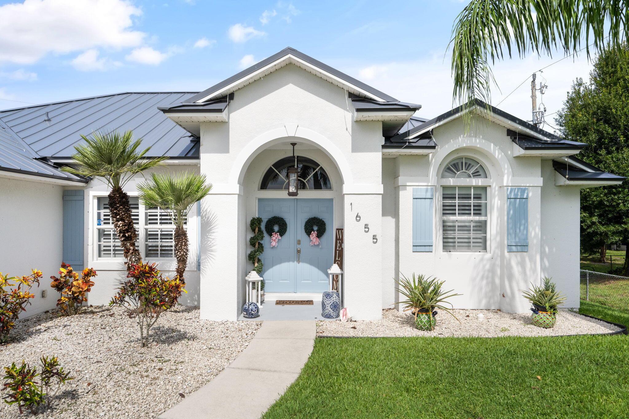 1655 4th Avenue SW, Vero Beach, FL, 32962/$425,000 3 1655 4th Avenue SW