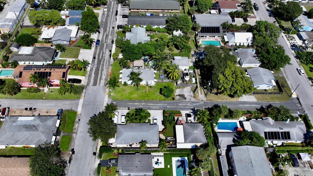 Photo of 416 11th Avenue S, Lake Worth Beach, FL 33460 (MLS # R11130415)