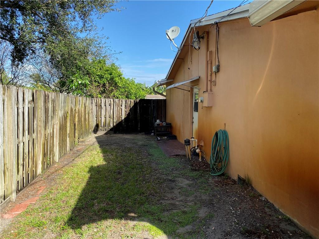 Lloyd Estates 25-47 B - Residential