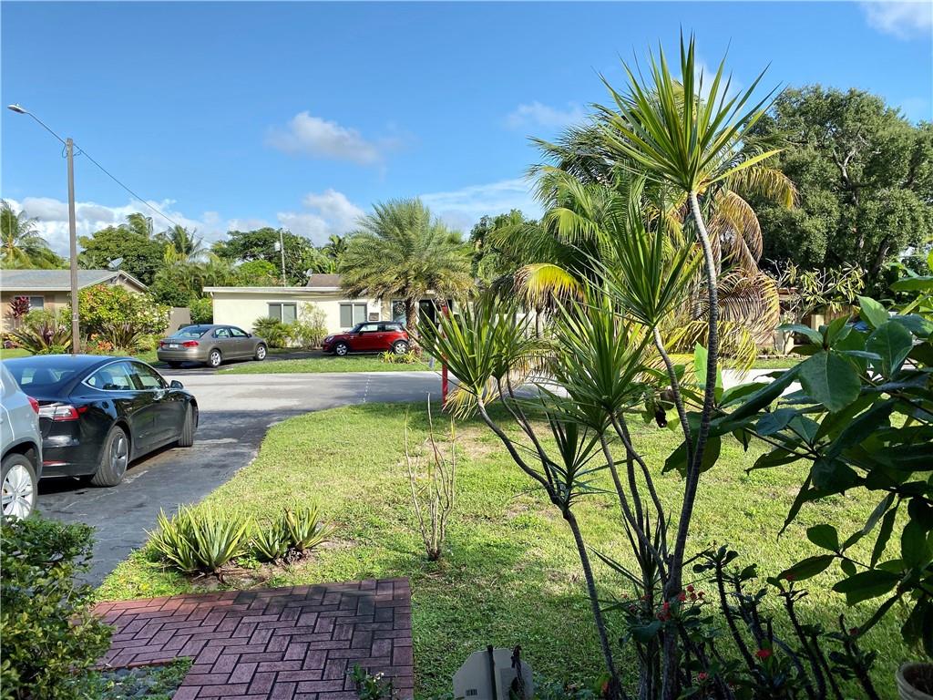 Lloyd Estates 25-47 B - Residential