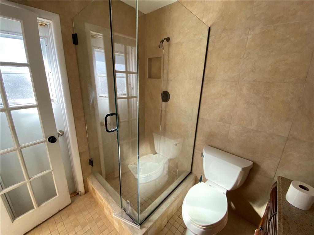 Lloyd Estates 25-47 B - Residential