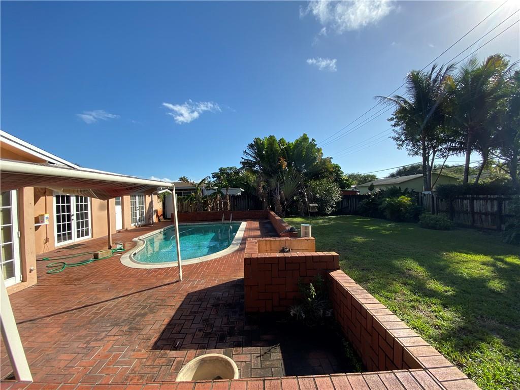 Lloyd Estates 25-47 B - Residential