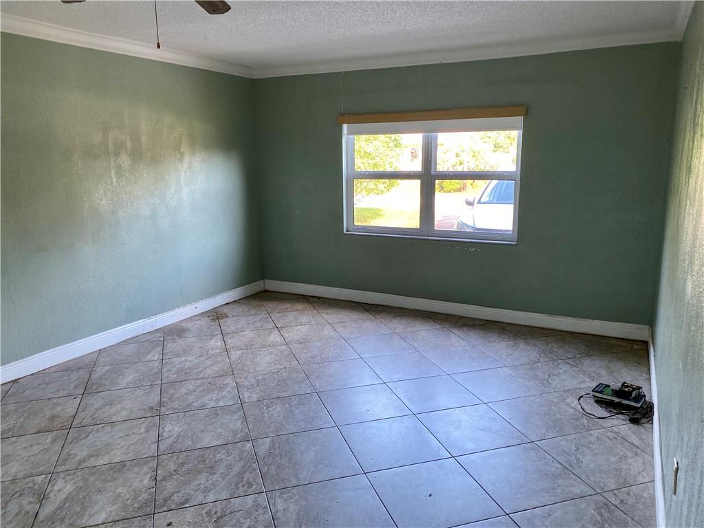 Lloyd Estates 25-47 B - Residential