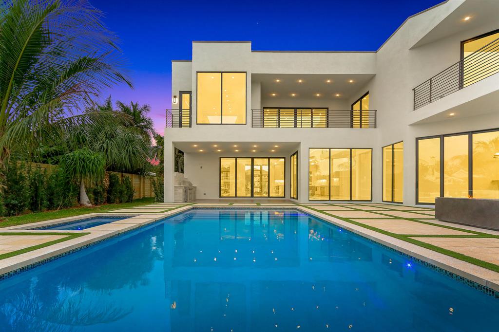 Lake Rogers Isle - Residential