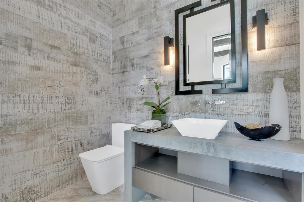 Lake Rogers Isle - Residential