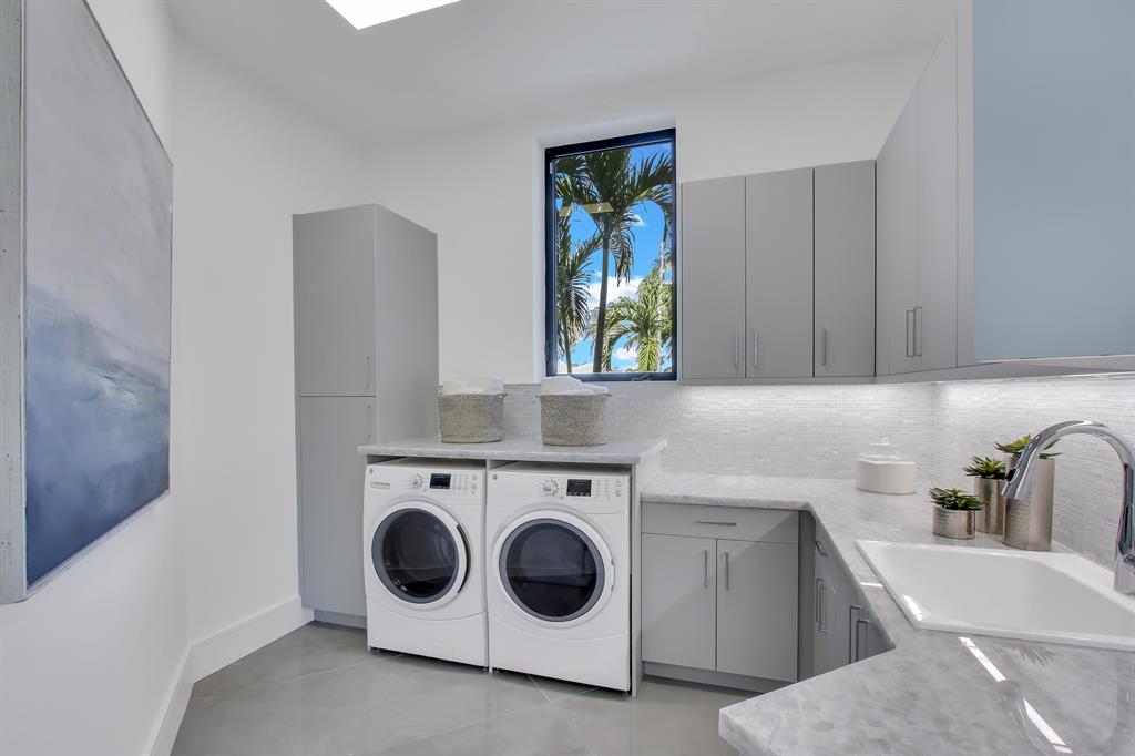 Lake Rogers Isle - Residential