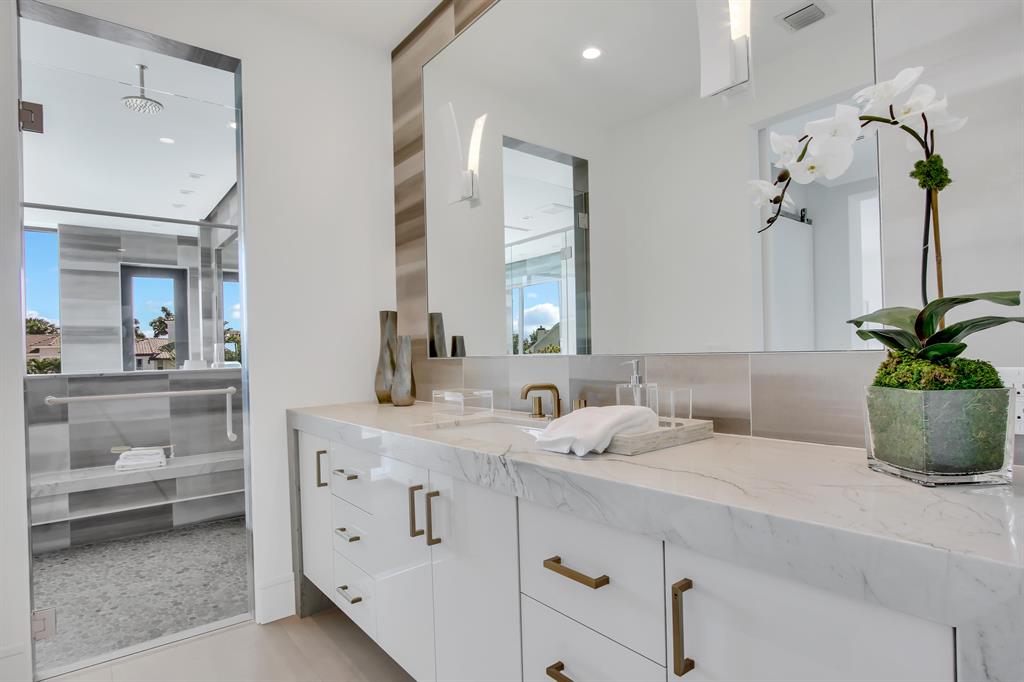 Lake Rogers Isle - Residential