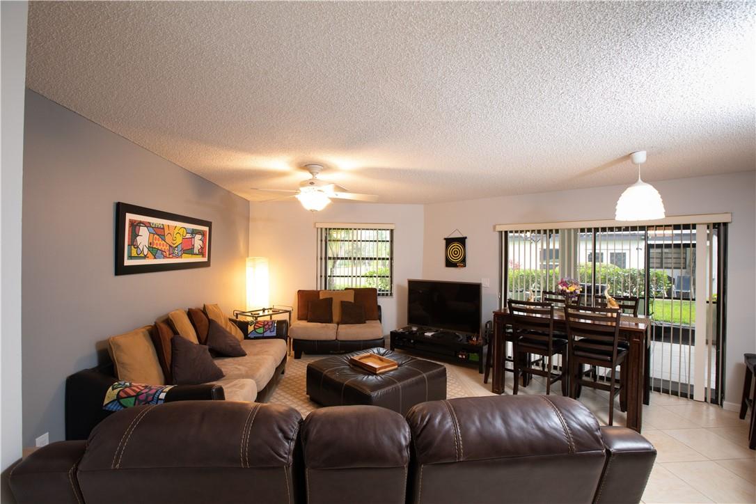 Deer Pointe Yorkville - Residential