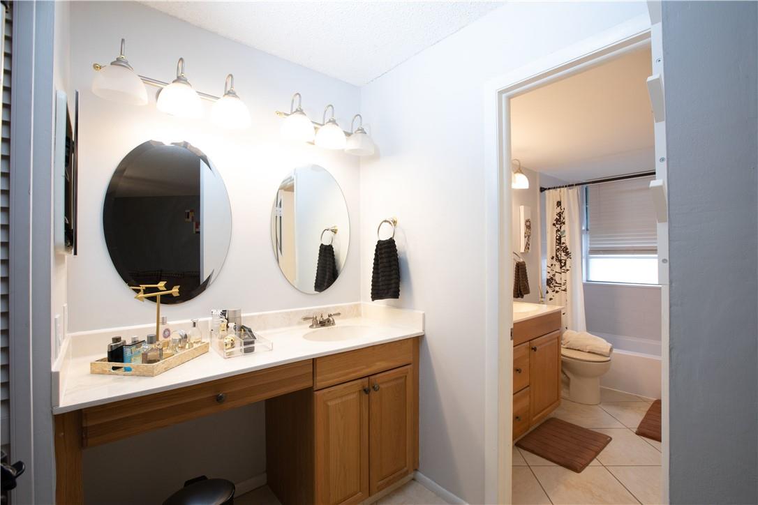 Deer Pointe Yorkville - Residential