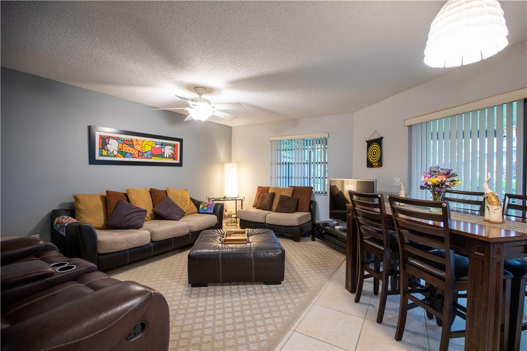 Deer Pointe Yorkville - Residential