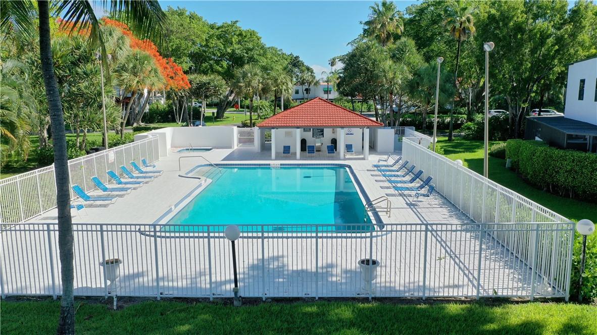 Deer Pointe Yorkville - Residential