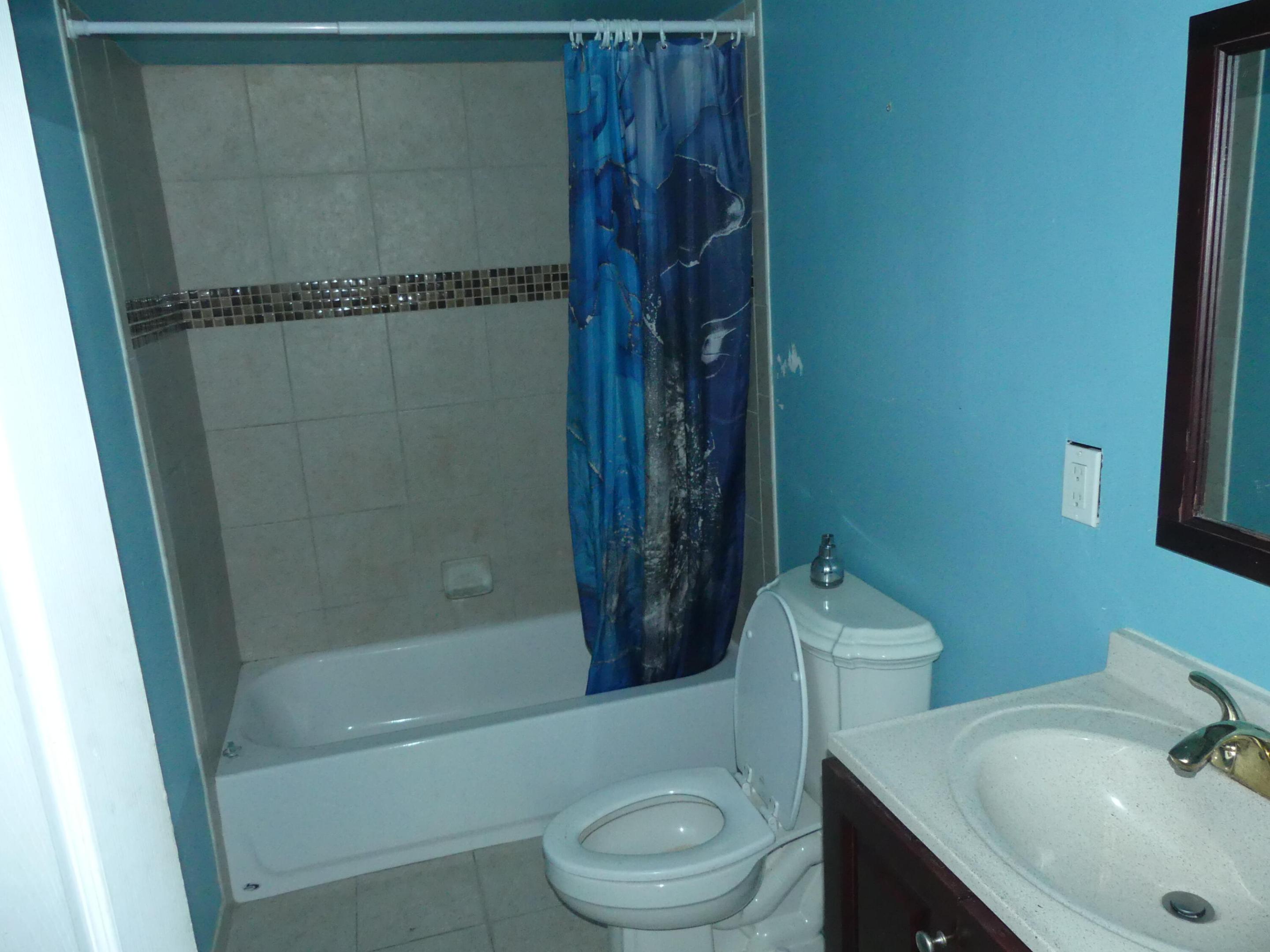 HYPOLUXO VILLAGE 2 - Residential