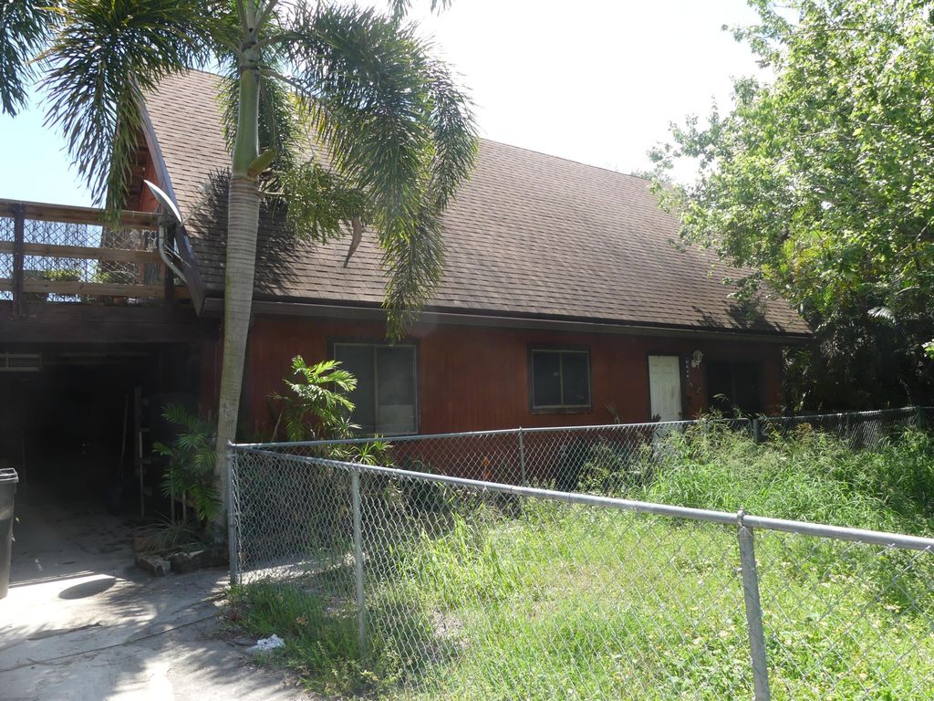 Photo of 6640 Riggers Road, Lake Worth, FL 33462 (MLS # B26021953)