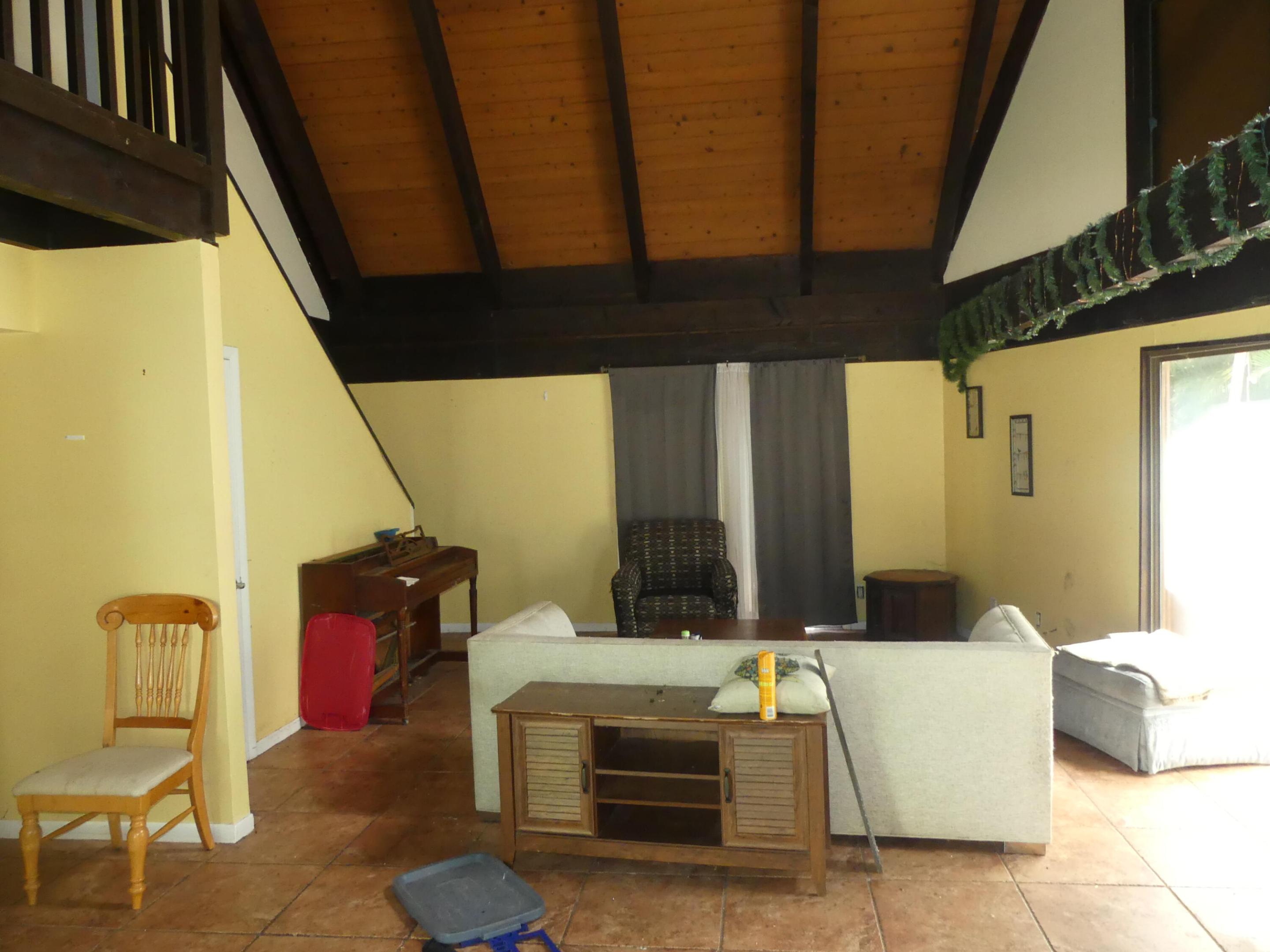 HYPOLUXO VILLAGE 2 - Residential