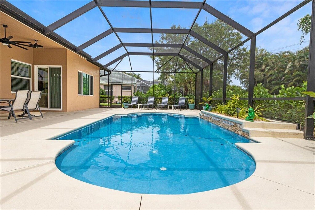 Photo of 421 SW Crabapple Cove, Port Saint Lucie, FL 34986 (MLS # R11010791)
