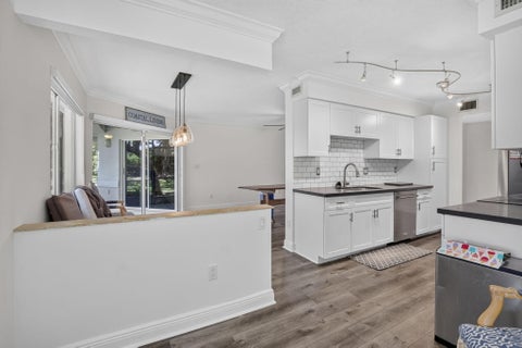 Tiny photo for 9200 NW 9th Court, Plantation, FL 33324 (MLS # B26044437)