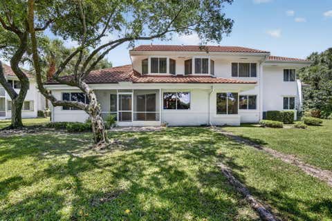 Tiny photo for 9200 NW 9th Court, Plantation, FL 33324 (MLS # B26044437)