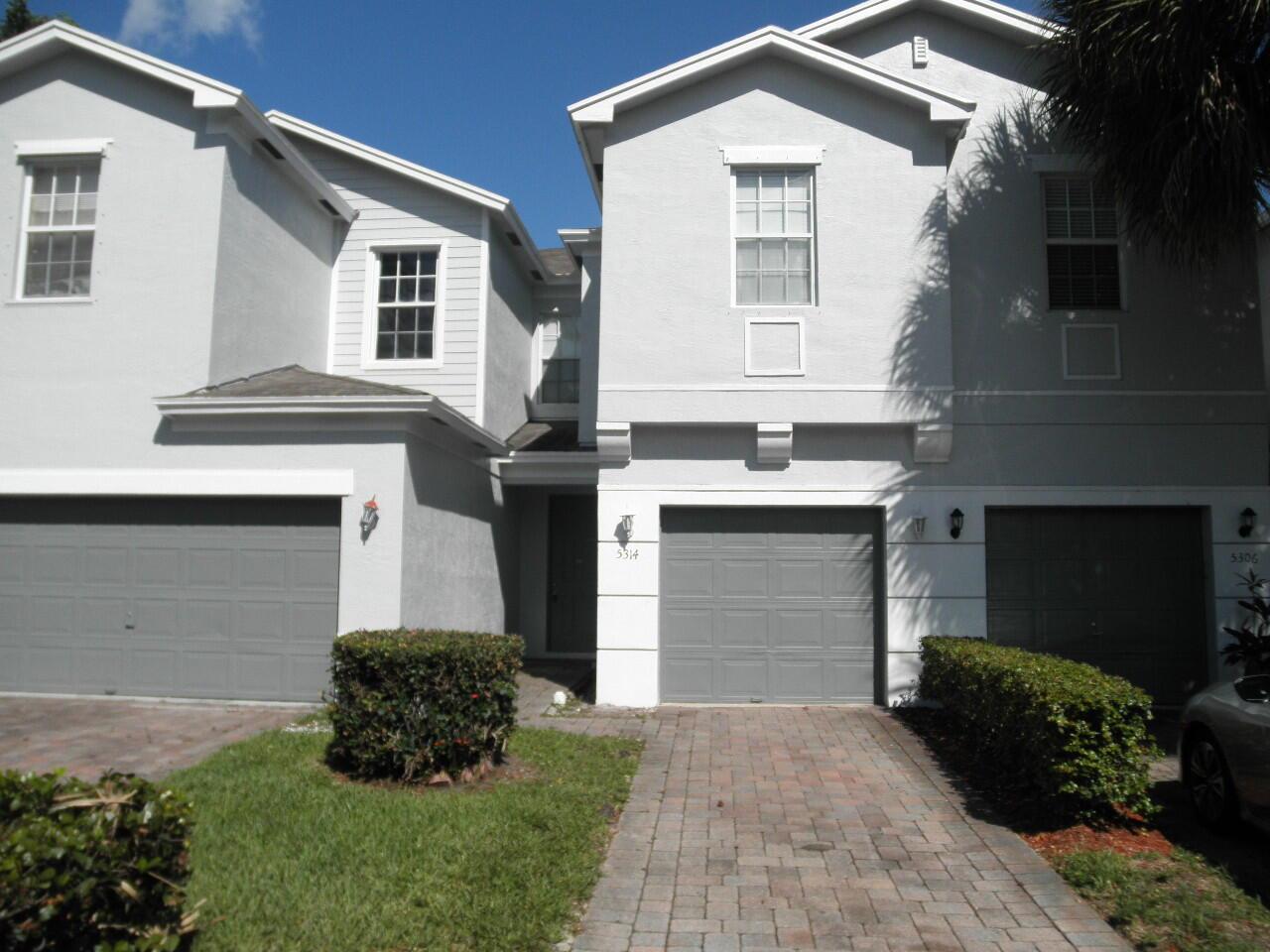 Country Style Town-home with over 1600 square feet of living area and a one car garage in this gated community. All tile on the first floor, volume ceilings, service counter leading from the kitchen into the dining area, roman tub in the master bathroom, walk-in closets, and a private backyard area that backs up to a nature preserve. FIRST & SECURITY MOVE IN!