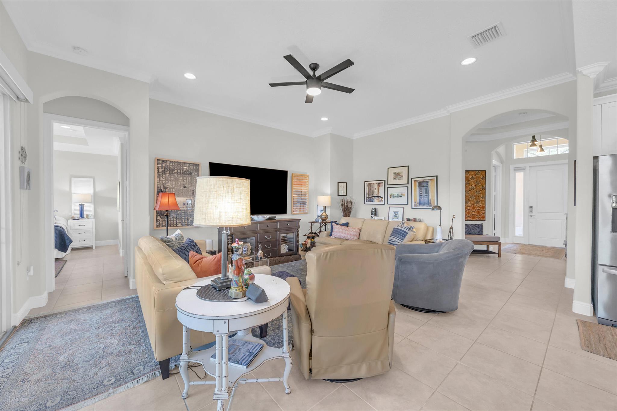 BOULEVARD VILLAGE & TENNI - Residential