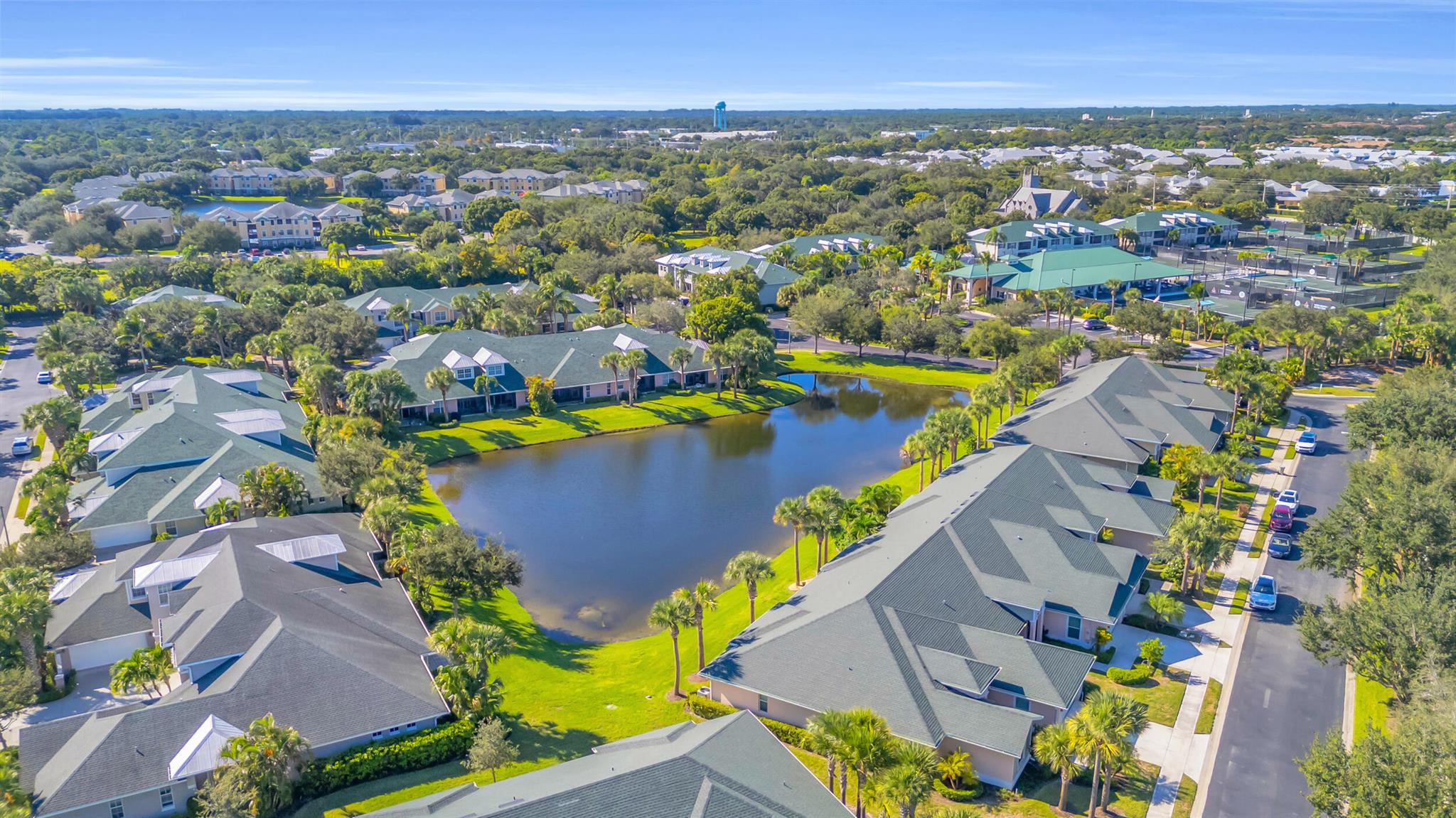 BOULEVARD VILLAGE & TENNI - Residential