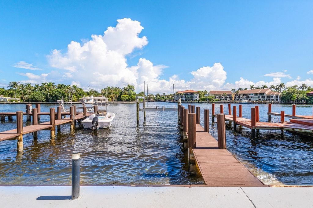 Photo of 931 Palm Trail #4, Delray Beach, FL 33483 (MLS # R11134966)