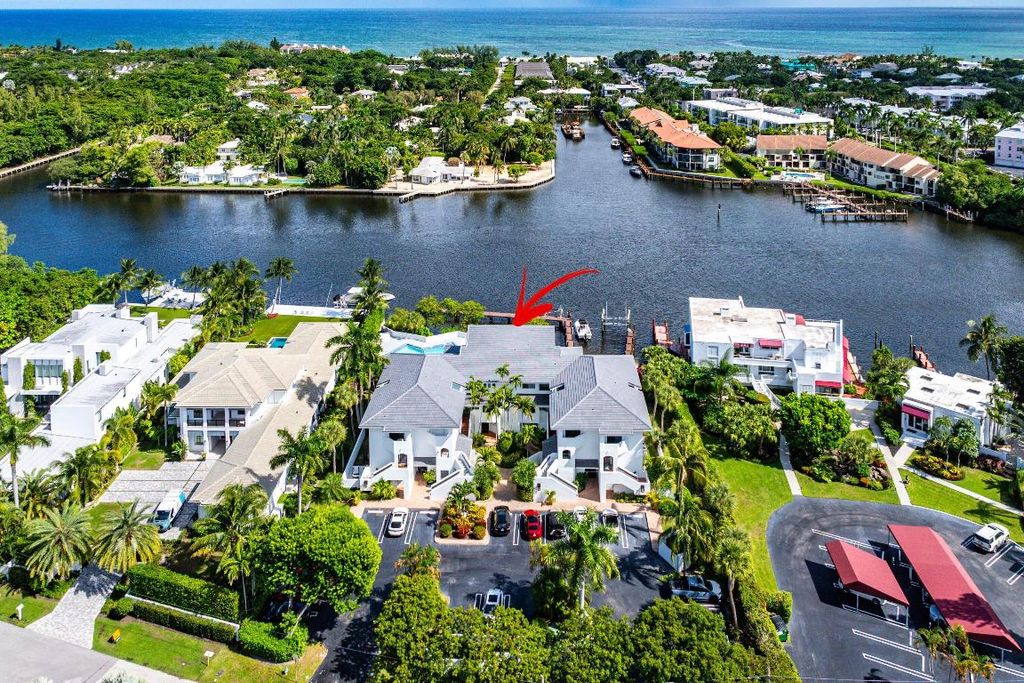 Photo of 931 Palm Trail #4, Delray Beach, FL 33483 (MLS # R11134966)