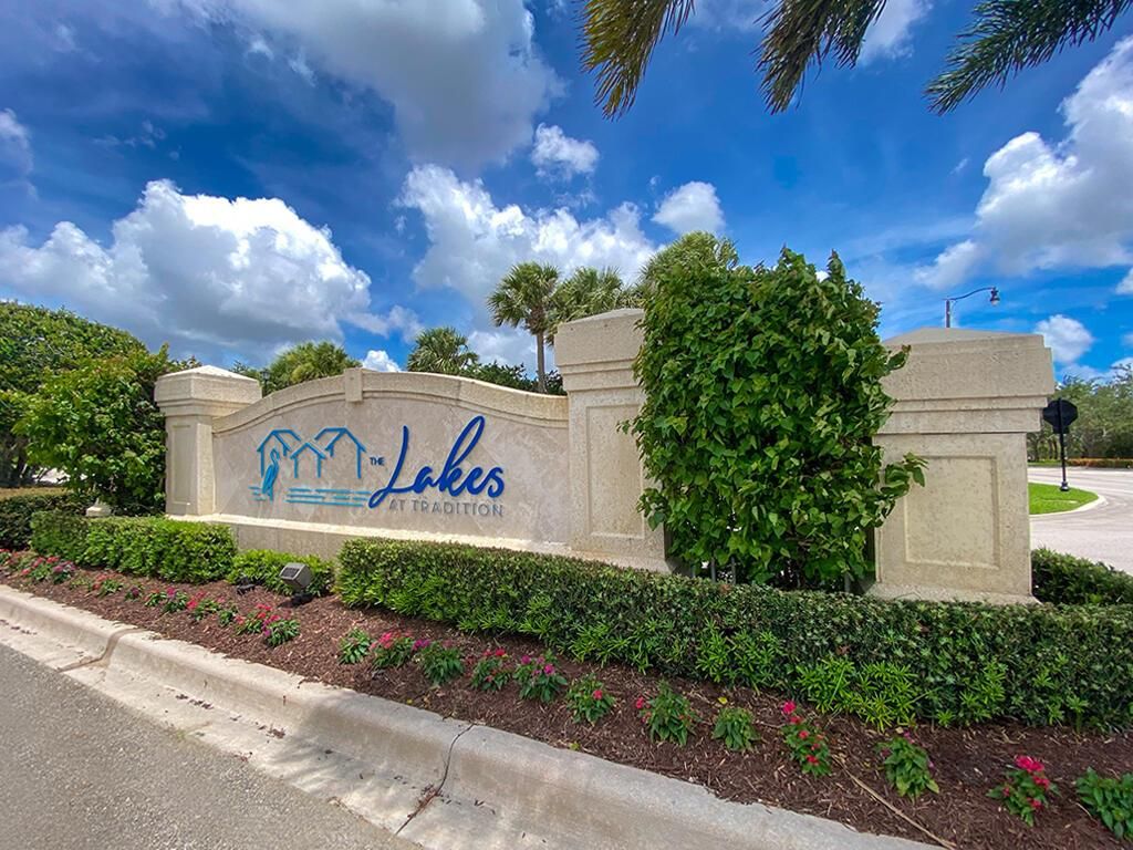 Photo of 10437 SW Stratton Drive, Port Saint Lucie, FL 34987 (MLS # R10991023)