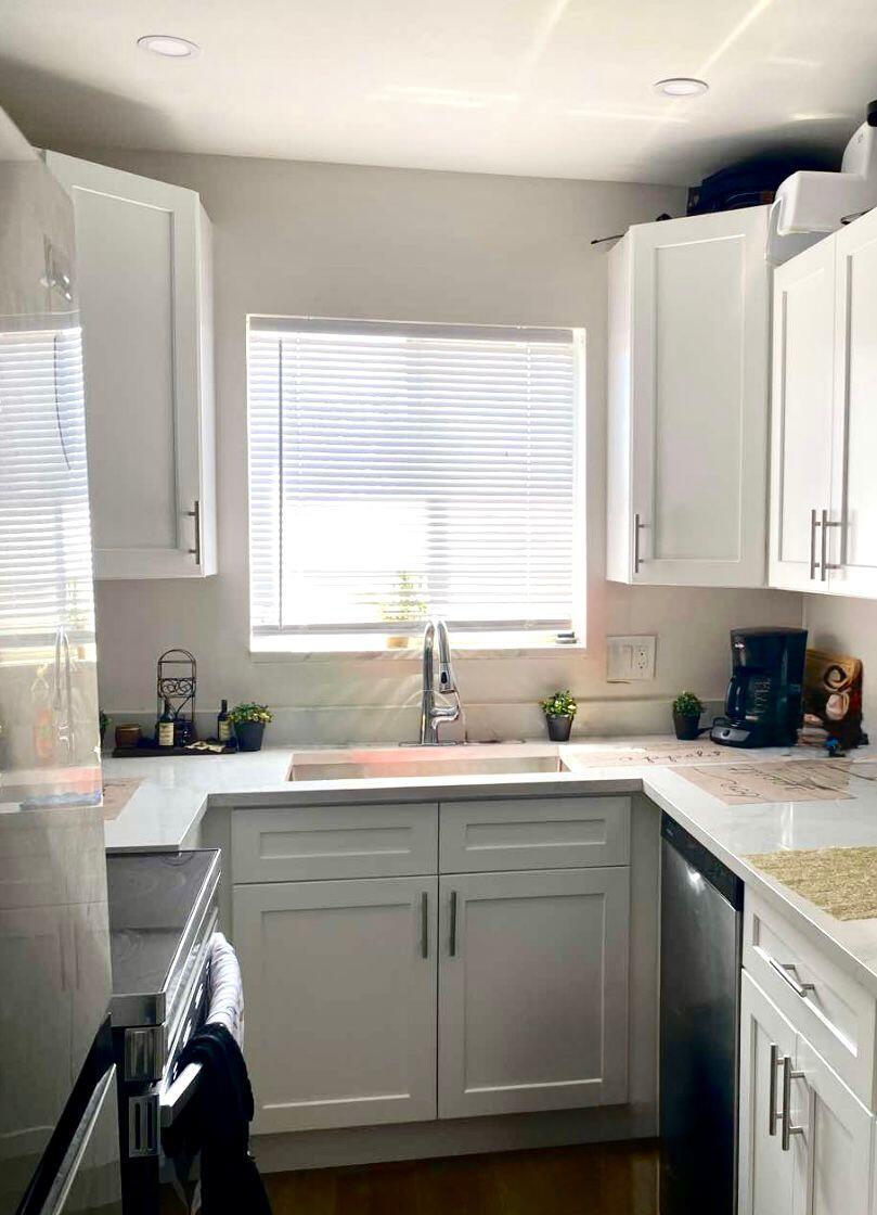 EL CASTELAY CONDO - Residential Lease