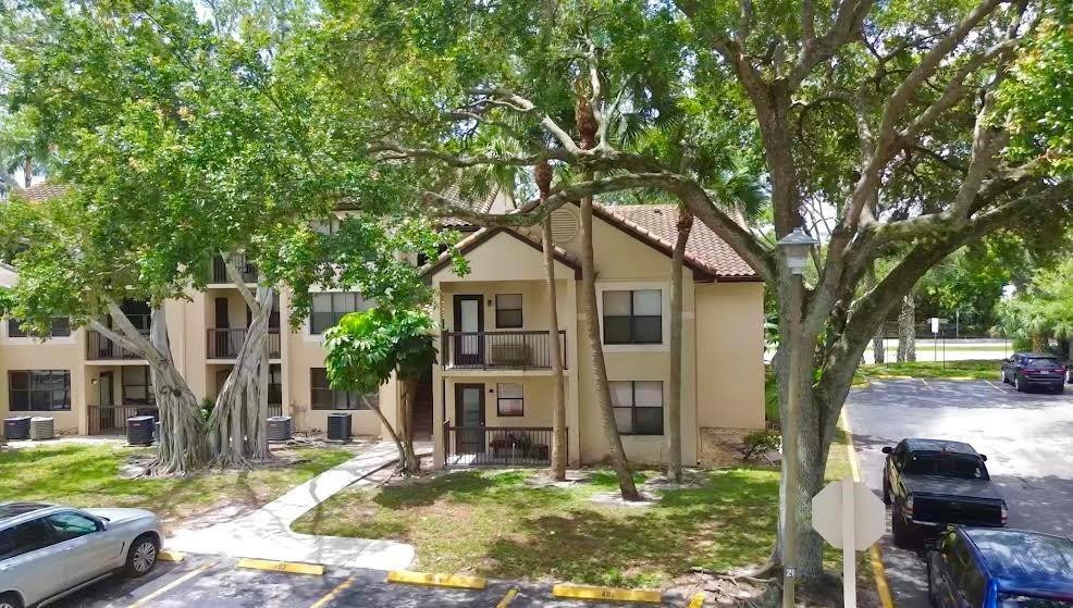 Palm Aire Gardens Condo - Residential Lease