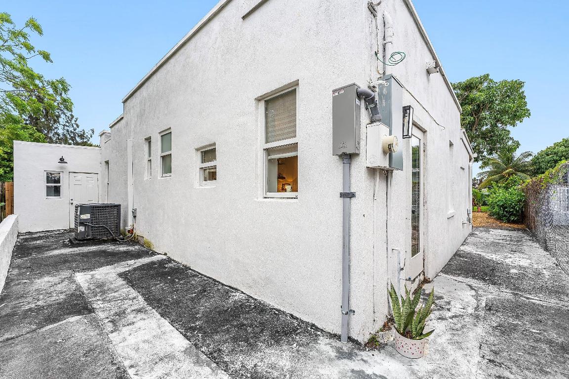 DELRAY MANOR ADD - Residential