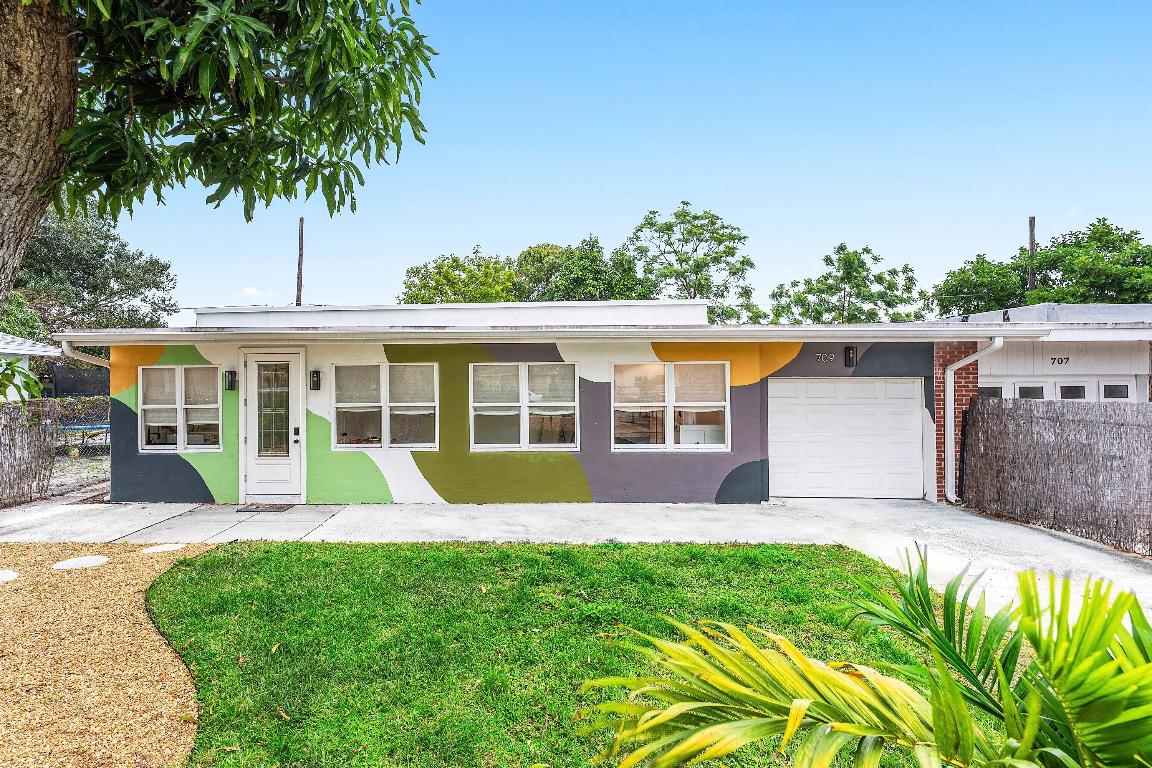 DELRAY MANOR ADD - Residential