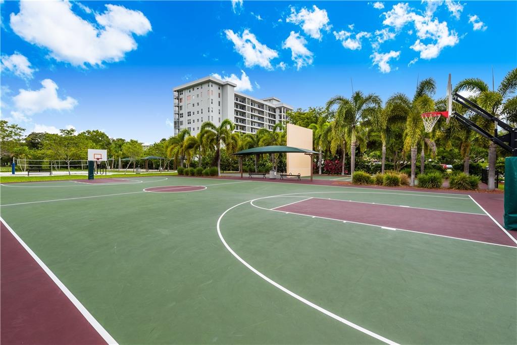 No 52 Palm-Aire Country C - Residential Lease