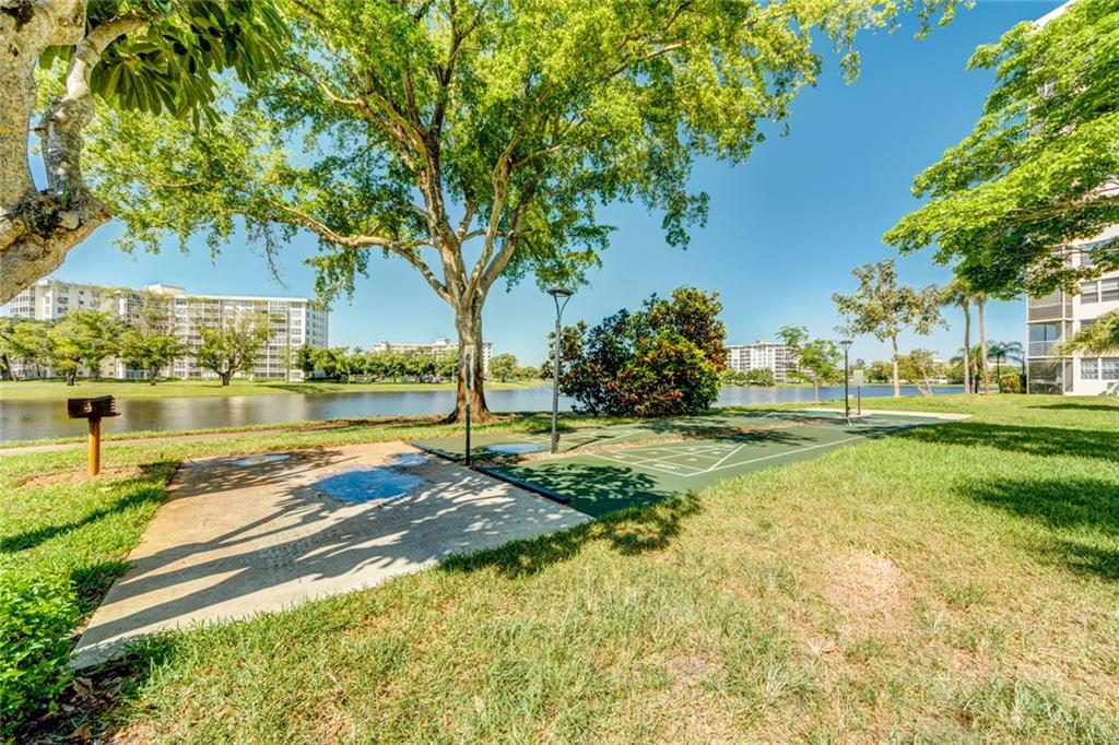 No 52 Palm-Aire Country C - Residential Lease