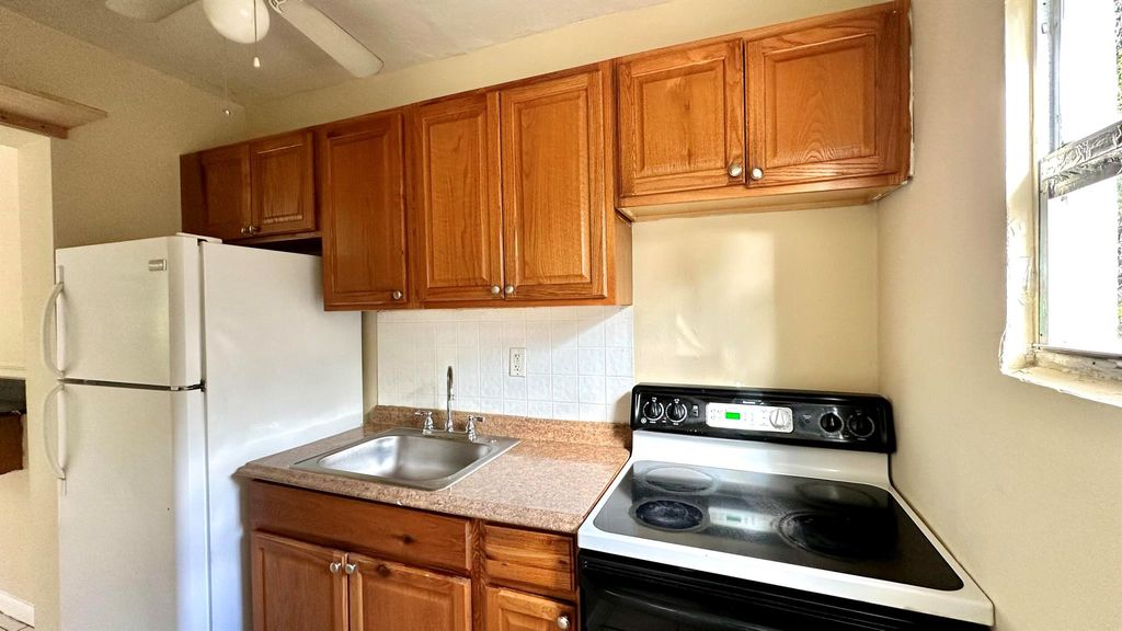 Photo of 1021 NE 8th Avenue #11, Delray Beach, FL 33483 (MLS # R11042054)