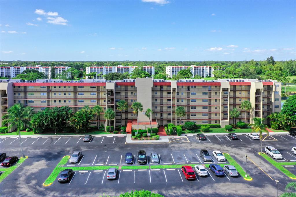 POINCIANA PLACE CONDO 1,2,8 AND 9 - Residential